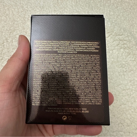 TOM FORD
Shade & Illuminate Highlighting Duo - PEACHLIGHT NEW IN BOX - Picture 4 of 5